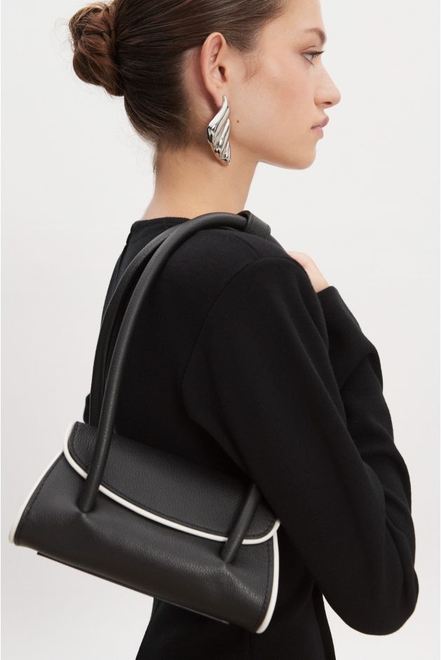 Product Image: CRUELLA LEATHER BAG BLACK/WHITE