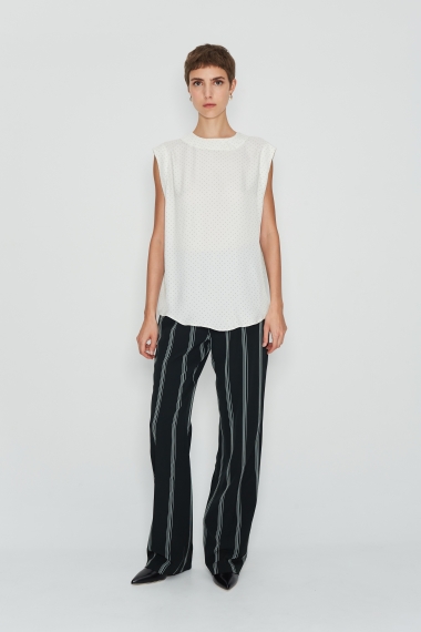 Product Image: VINTAGE AROMA SLEEVELESS SHIRT