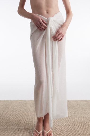 Product Image: NO.26 KNITTED SARONG WHITE