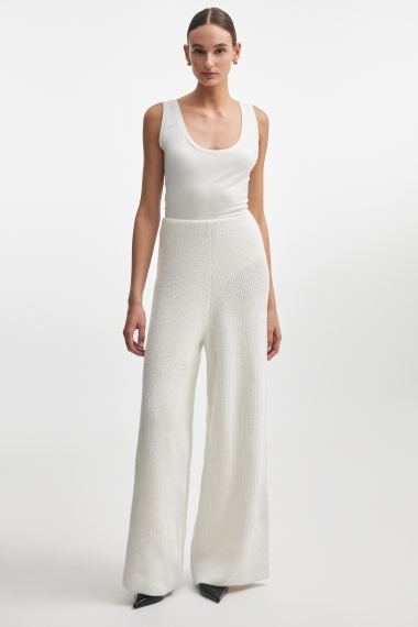 Product Image: DONNA KNITTED TROUSERS WHITE