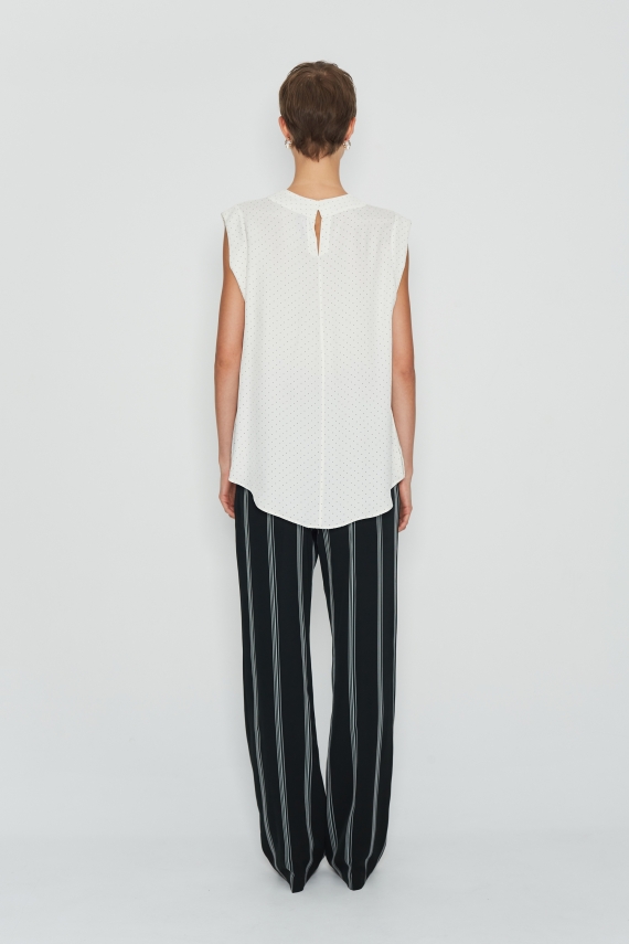 VINTAGE AROMA SLEEVELESS SHIRT