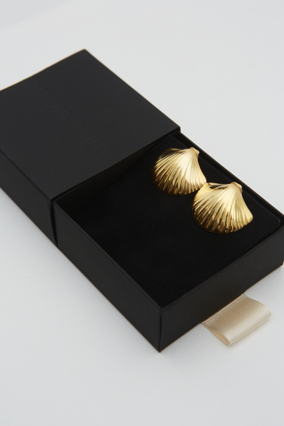 OCEAN'S PEARL GOLD EARRINGS