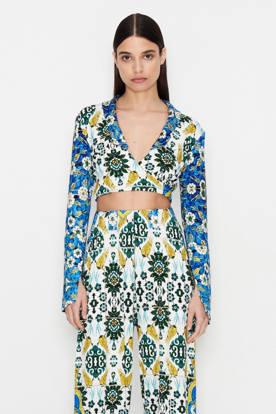 FLORAL TREASURE CROP SHIRT