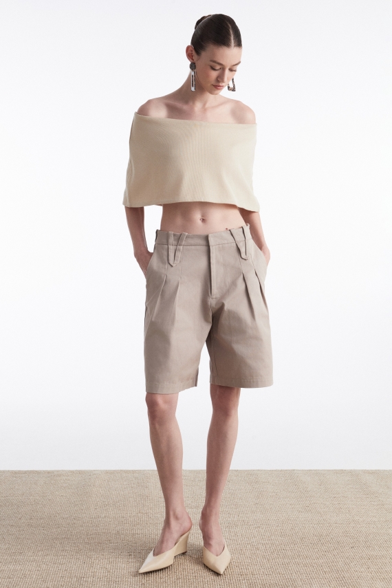 FINE LINE KNITTED TOP BEIGE