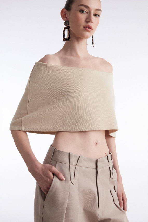 FINE LINE KNITTED TOP BEIGE