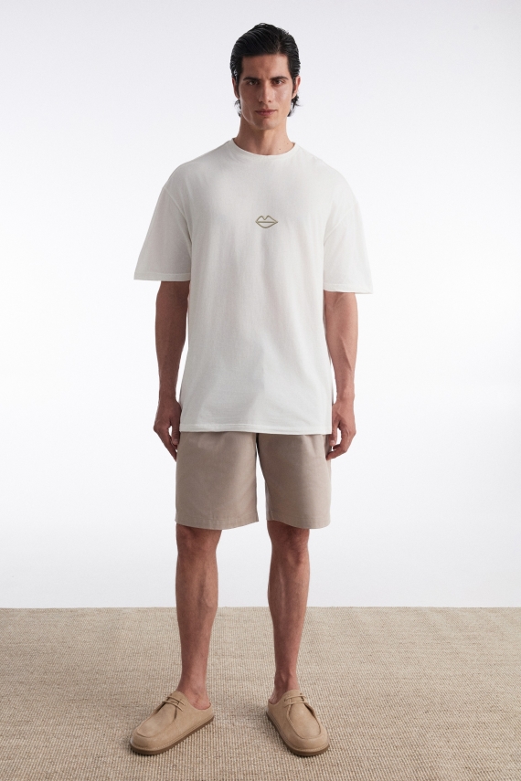 WE SHOULD KISS T-SHIRT OFFWHITE