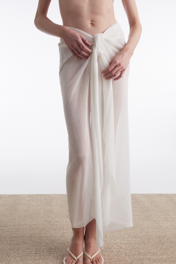 NO.26 KNITTED SARONG WHITE