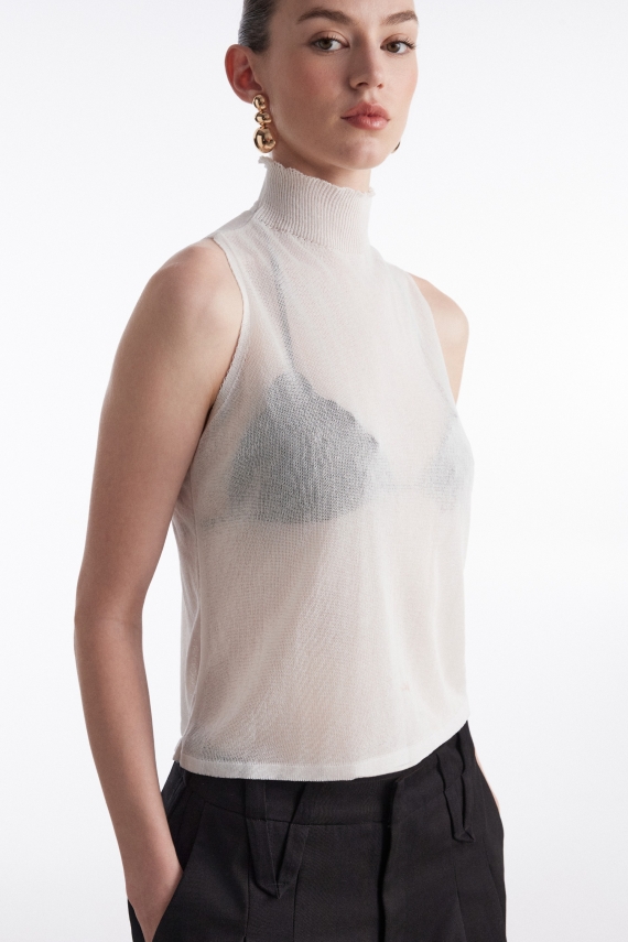 NO.26 KNITTED TOP WHITE