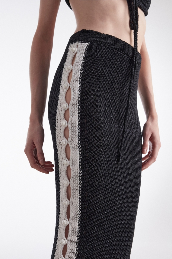 VOYAGE KNITTED MIDI SKIRT B&W